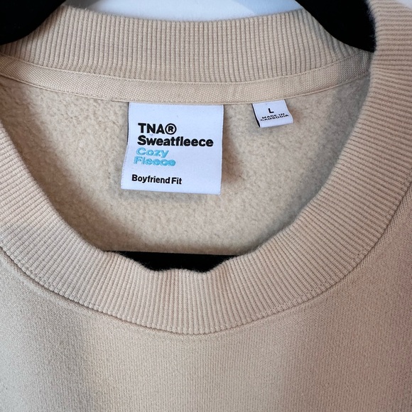 TNA boyfriend sweatshirt - Picture 2 of 2